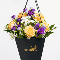 Lieferung in Flower-Bag Blumenstrauß in Flower-Bag