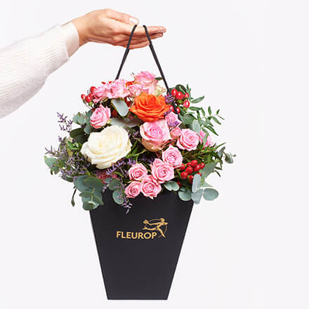 Muttertagsblumen von Fleurop Muttertagsblumen in Geschenkverpackung