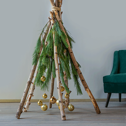 Blog Beitrag Alternativ Weihnachtsbaum Animiertes Bild der fertigen Weihnachtsbaumalternative aus Naturmaterialien.
