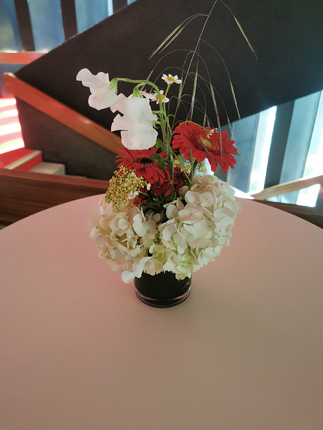Operngala Bonn Deutsche Aids Stiftung Fleurop Blumen 2 Blumendeko beim Galakonzert der Oper Bonn