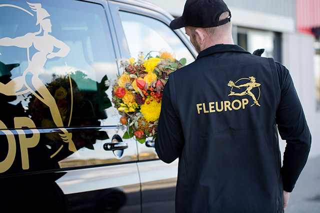 Persönliche Lieferung durch einen Fleurop Bote